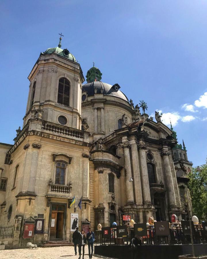 Vip Apartment Ploscha Rynok Lviv Exteriör bild